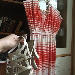 Fifth and Love Comfy Lightweight Cool Touch Mat’l